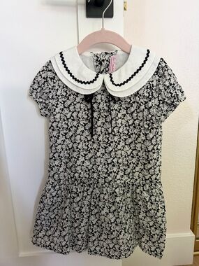 Sweet Pea Black & White Floral Peter Pan Collar Dress - Kids